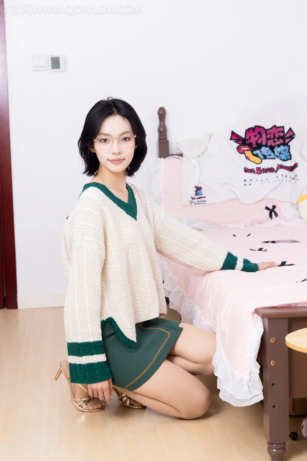 图片[5]-精选勿恋传媒 NO.2616 小爱-三双高跟凉鞋、薄肉丝、裸足[163P]-草丛看图