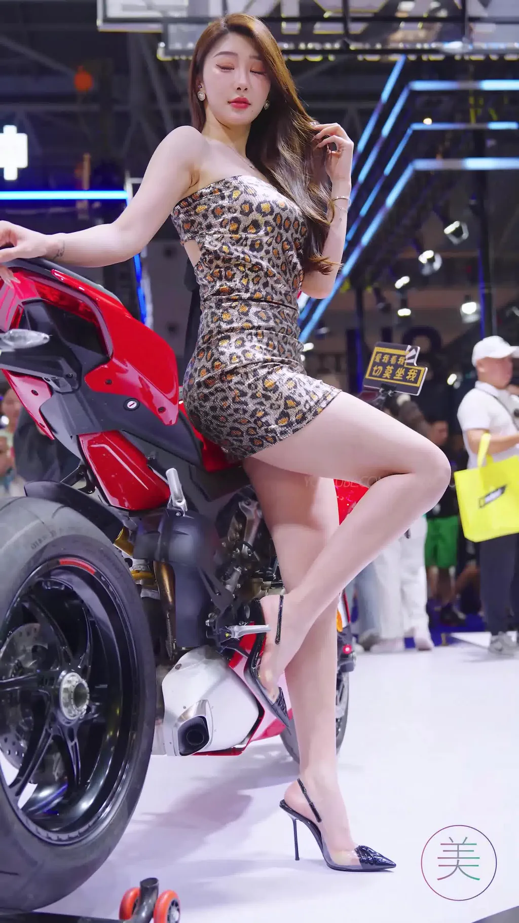 图片[7]-精选NO.1614 2024 重庆摩博会机车展 Racing Model LOOKBOOK 45[30P]-草丛看图