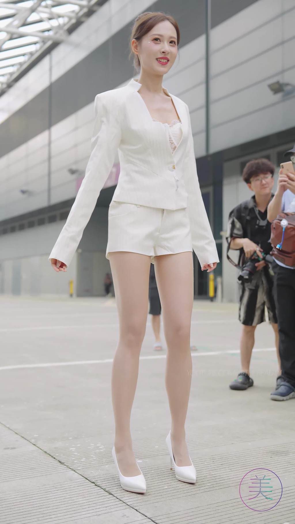 图片[5]-精选NO.1490 2024 深圳粤港澳大湾区车展 Model 车模随拍 137[30P]-草丛看图