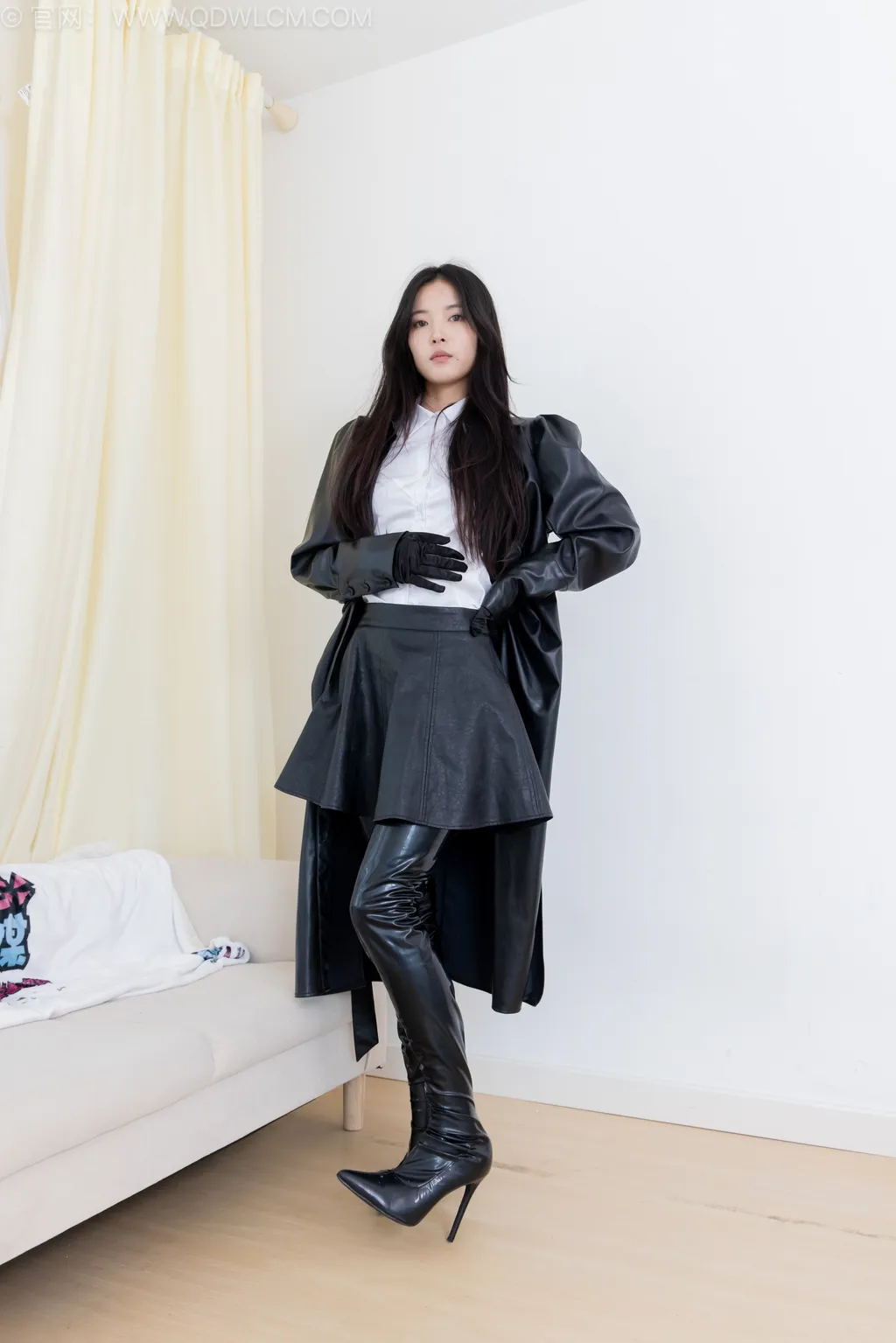 图片[2]-精选勿恋传媒 NO.2542 茯苓-高跟长靴、薄黑丝、裸足、皮衣皮手套[165P]-草丛看图