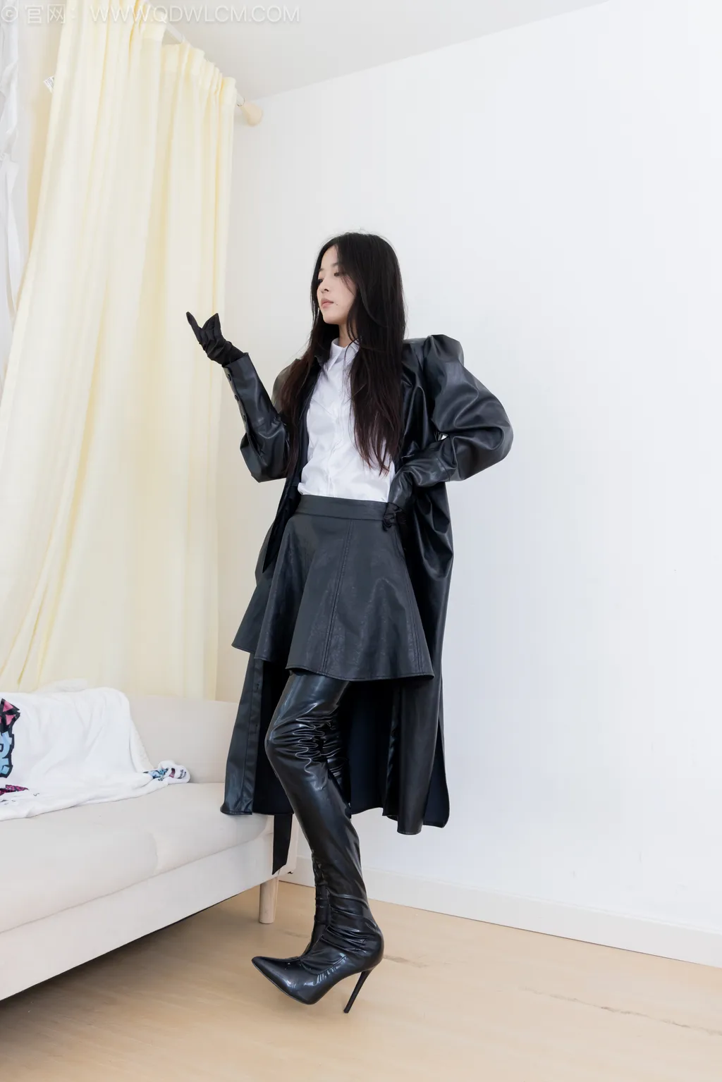 图片[3]-精选勿恋传媒 NO.2542 茯苓-高跟长靴、薄黑丝、裸足、皮衣皮手套[165P]-草丛看图