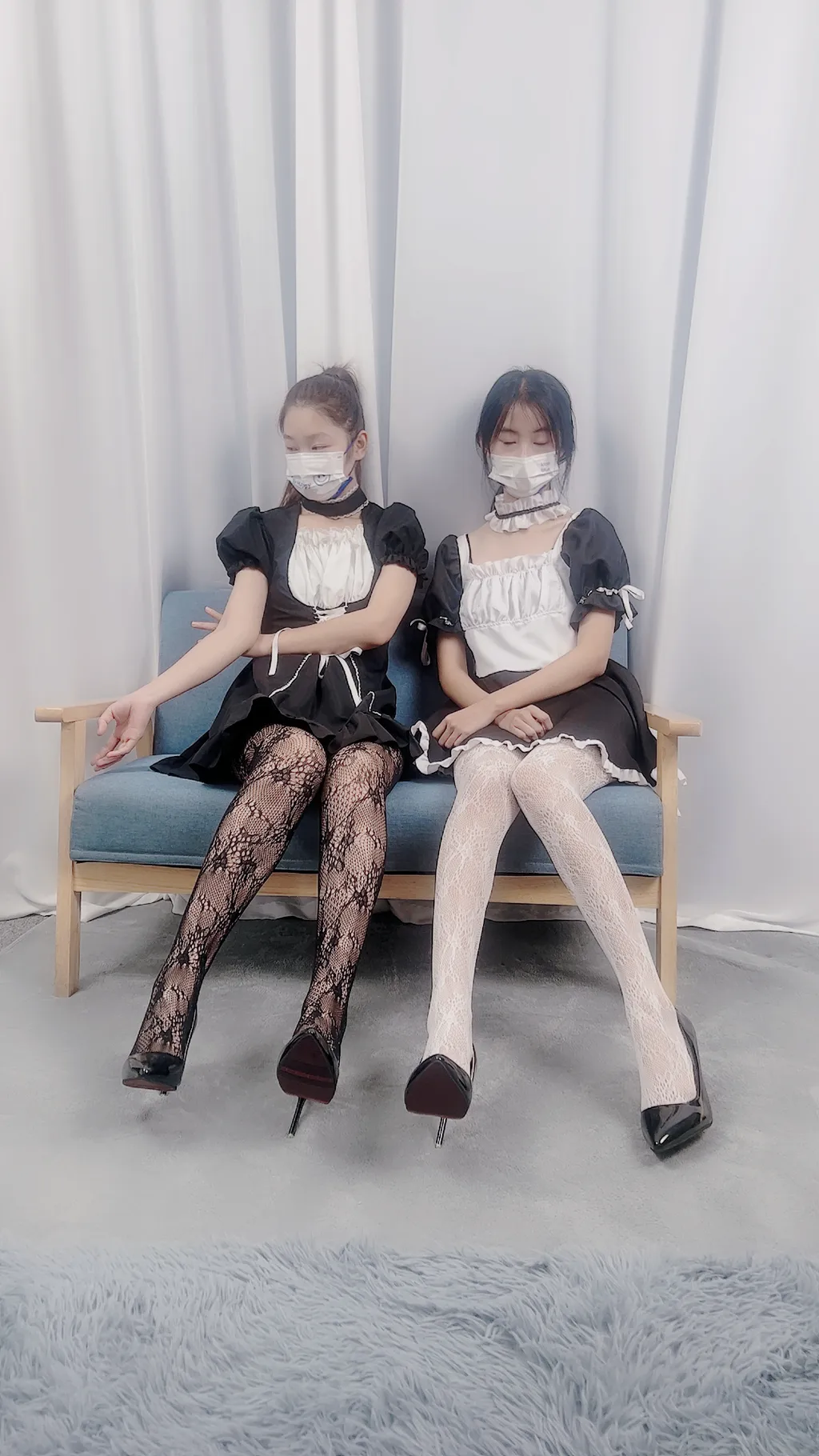 图片[2]-精选三禾摄影 NO.042 黑丝 高跟 帆布鞋[167P]-草丛看图