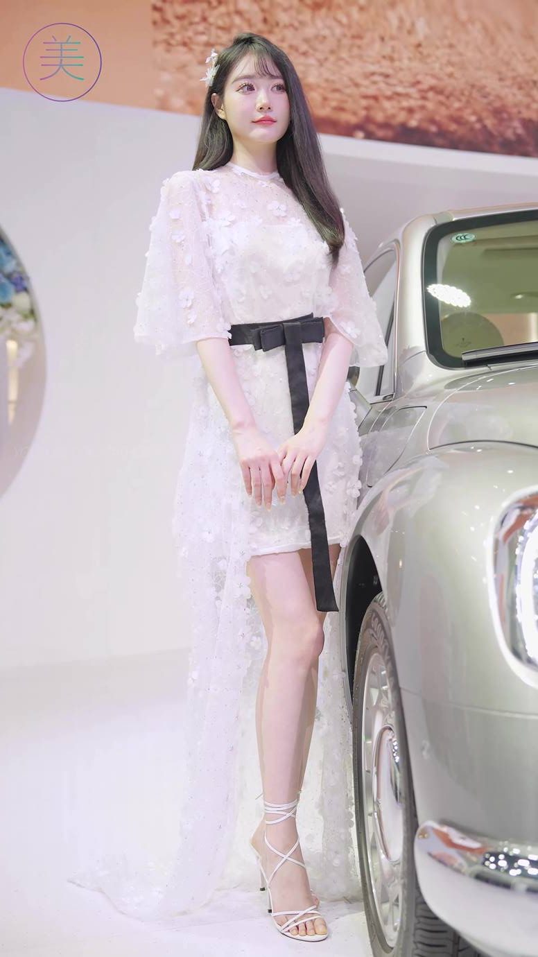 图片[3]-精选NO.0909 2023 广州车展 Racing Model 车模抖音网荭随拍109[20P]-草丛看图