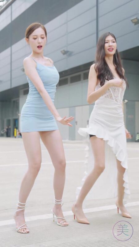 精选NO.1281 2024 深圳粤港澳大湾区车展 Model 车模随拍 87[20P]-草丛看图