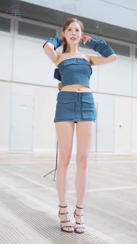 精选NO.1303 2024 深圳粤港澳大湾区车展 Model 车模随拍 97[20P]-草丛看图