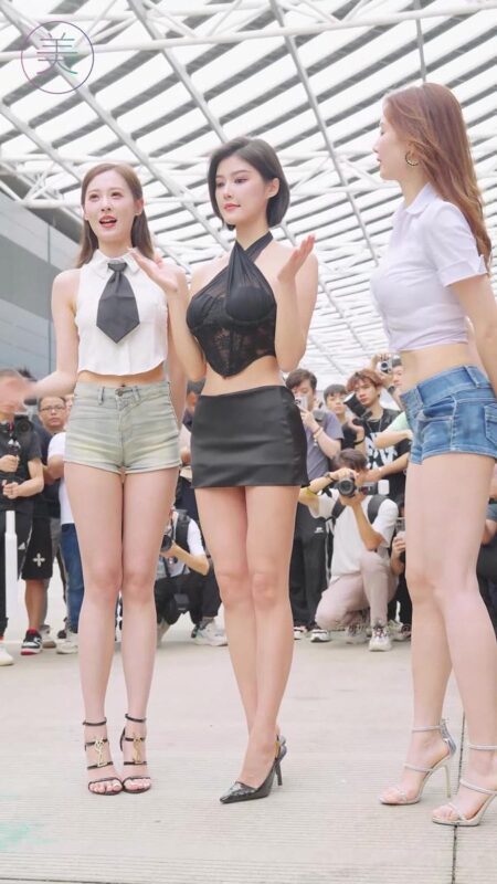 精选NO.1188 2024 深圳粤港澳大湾区车展 Model 车模随拍 49[20P]-草丛看图