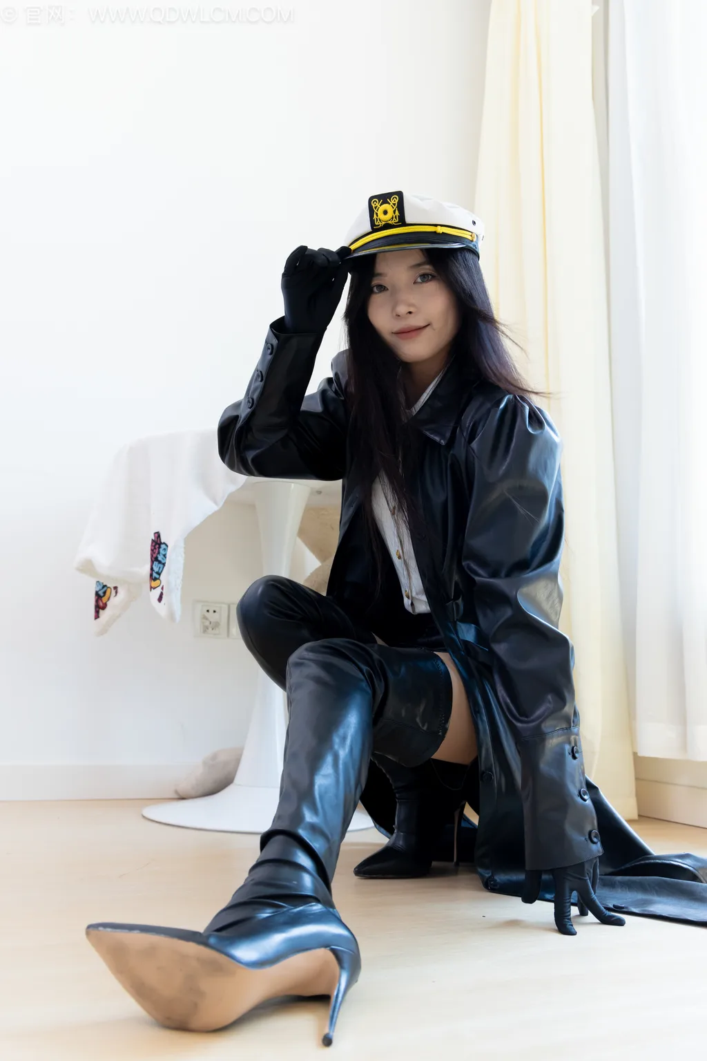 图片[7]-精选勿恋传媒 NO.2527 茯苓-高跟长靴、薄肉丝、揉脚[174P]-草丛看图