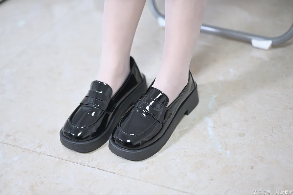 图片[2]-精选凝思摄影 NO.038 沅沅-jk至服、连裤白丝、小皮鞋[148P]-草丛看图