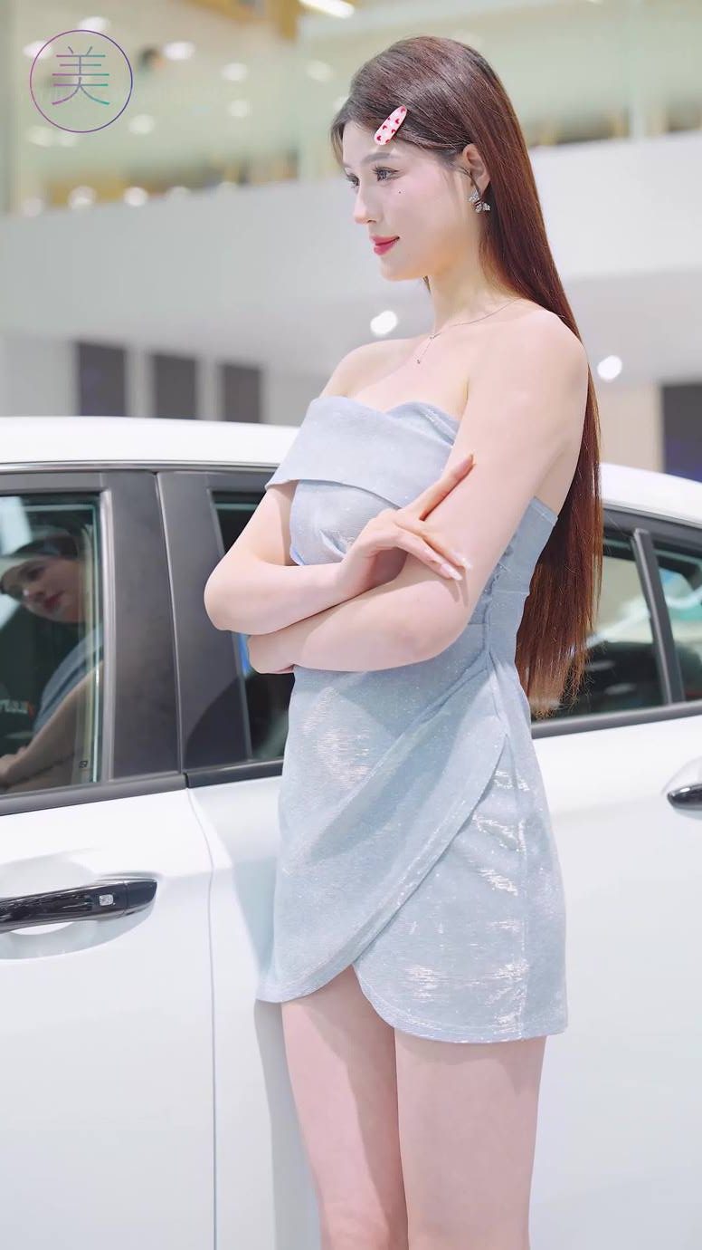 图片[2]-精选NO.0907 2023 广州车展 Racing Model 车模抖音网荭随拍107[20P]-草丛看图