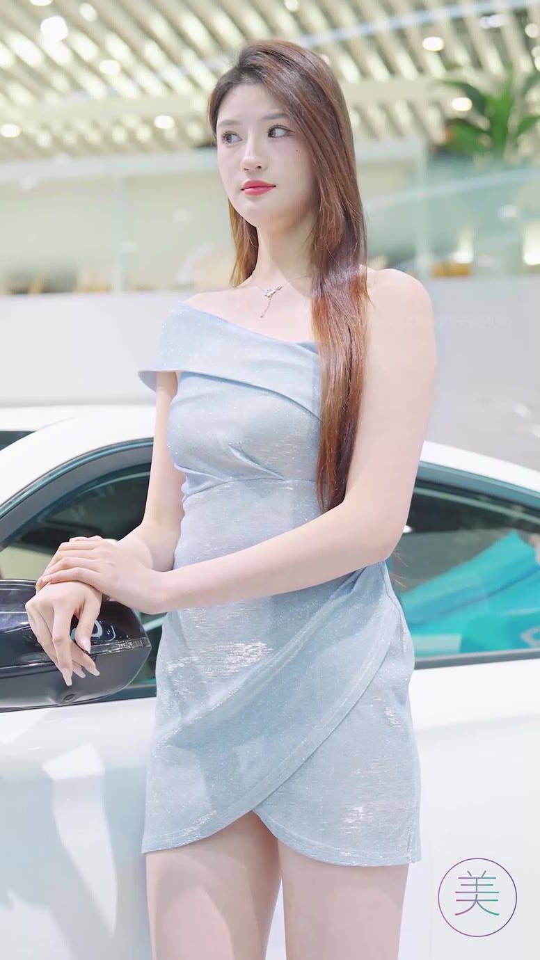 图片[7]-精选NO.0907 2023 广州车展 Racing Model 车模抖音网荭随拍107[20P]-草丛看图