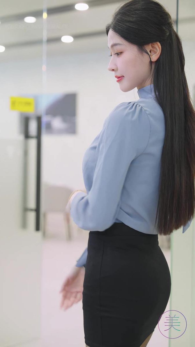 图片[8]-精选NO.1229 2024 深圳粤港澳大湾区车展 Model 车模随拍 80[20P]-草丛看图