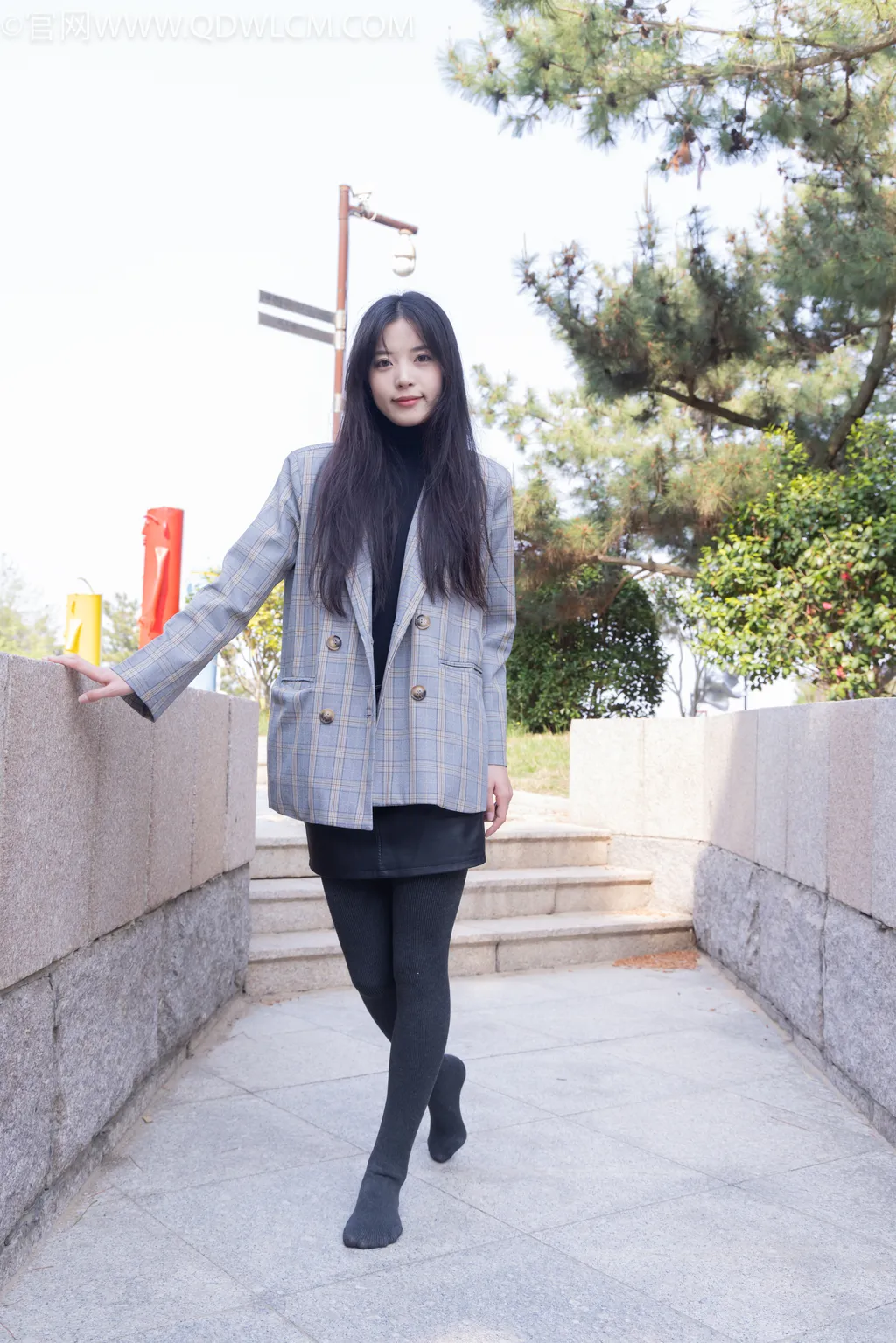 图片[5]-精选勿恋传媒 NO.2517 茯苓-高跟鞋、超厚灰连裤袜[210P]-草丛看图