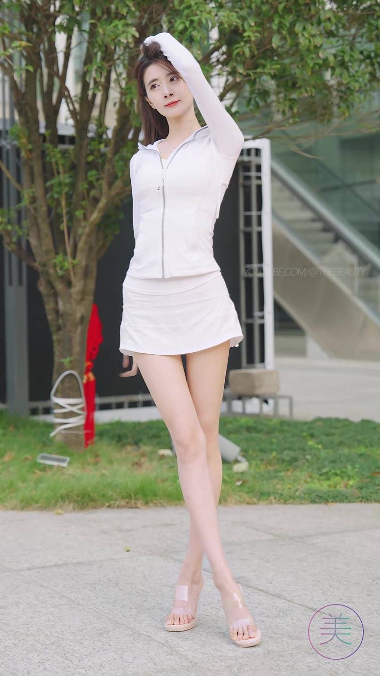 图片[6]-精选NO.0872 2023 广州车展 Racing Model 车模抖音网荭随拍94[20P]-草丛看图