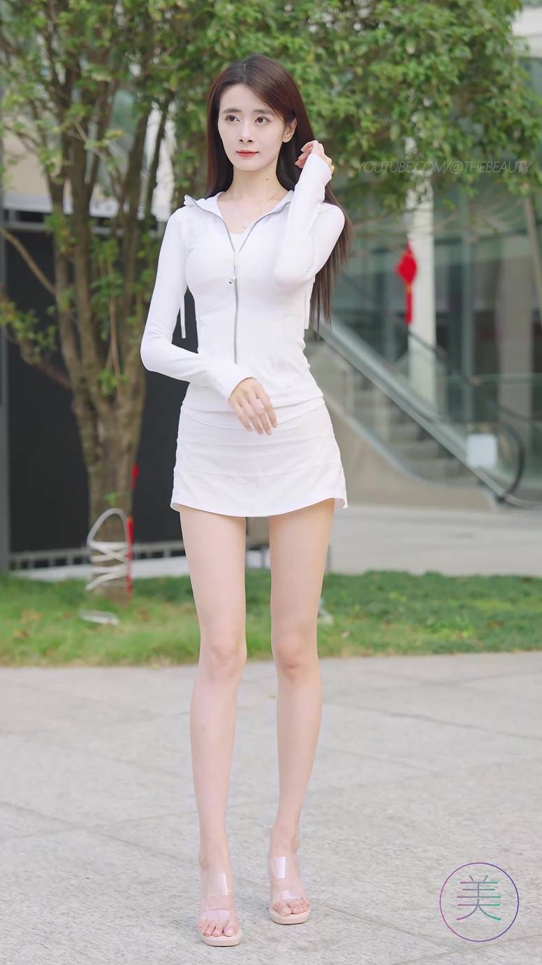 图片[1]-精选NO.0872 2023 广州车展 Racing Model 车模抖音网荭随拍94[20P]-草丛看图