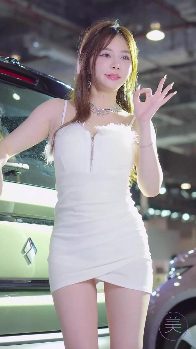 图片[5]-精选NO.1140 2024 东莞春季车展 Racing Model 车模随拍 Fancam LOOKBOOK 26[20P]-草丛看图