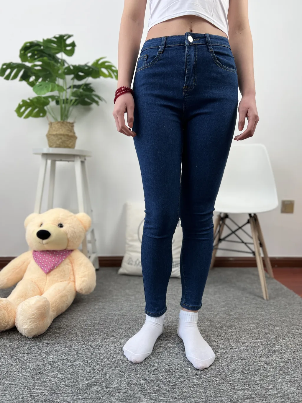 图片[2]-精选三禾摄影 NO.030 牛仔裤 棉袜 帆布鞋 高跟[159P]-草丛看图