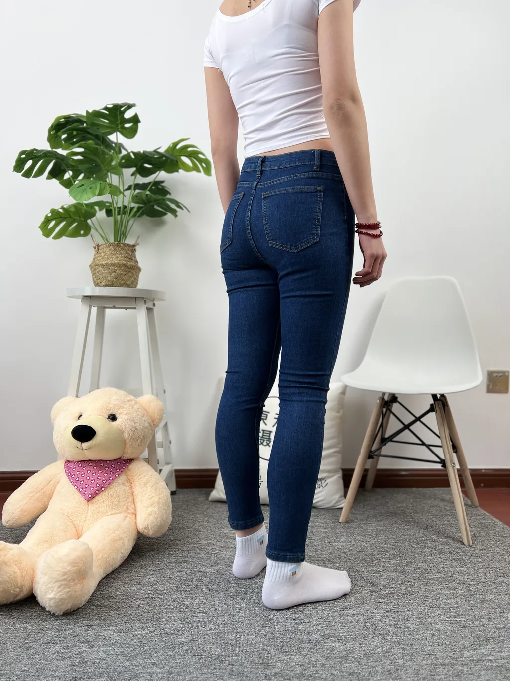 图片[4]-精选三禾摄影 NO.030 牛仔裤 棉袜 帆布鞋 高跟[159P]-草丛看图