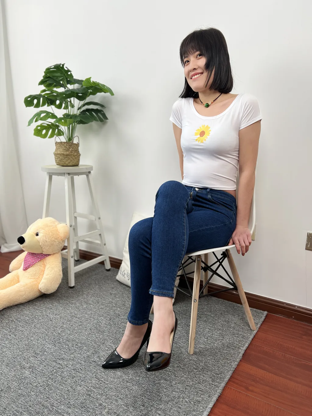 图片[1]-精选三禾摄影 NO.030 牛仔裤 棉袜 帆布鞋 高跟[159P]-草丛看图