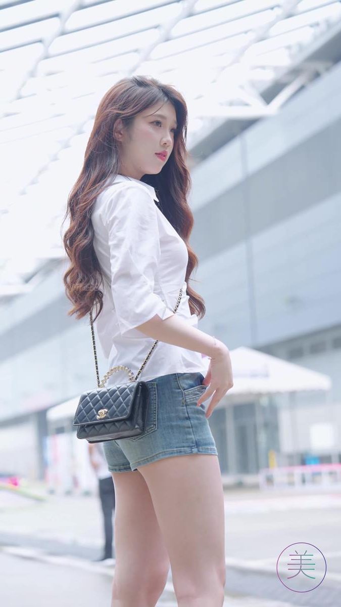 图片[2]-精选NO.1309 2024 深圳粤港澳大湾区车展 Model 车模随拍 103[20P]-草丛看图