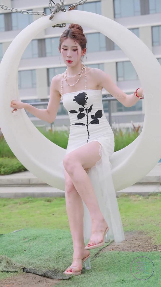 图片[3]-精选NO.1180 2024 深圳粤港澳大湾区车展 Model 车模随拍 36[20P]-草丛看图