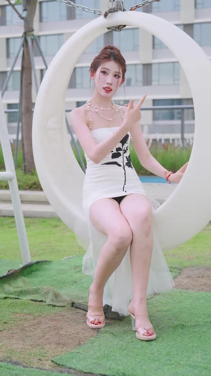 图片[6]-精选NO.1180 2024 深圳粤港澳大湾区车展 Model 车模随拍 36[20P]-草丛看图