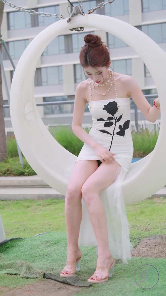 图片[1]-精选NO.1180 2024 深圳粤港澳大湾区车展 Model 车模随拍 36[20P]-草丛看图