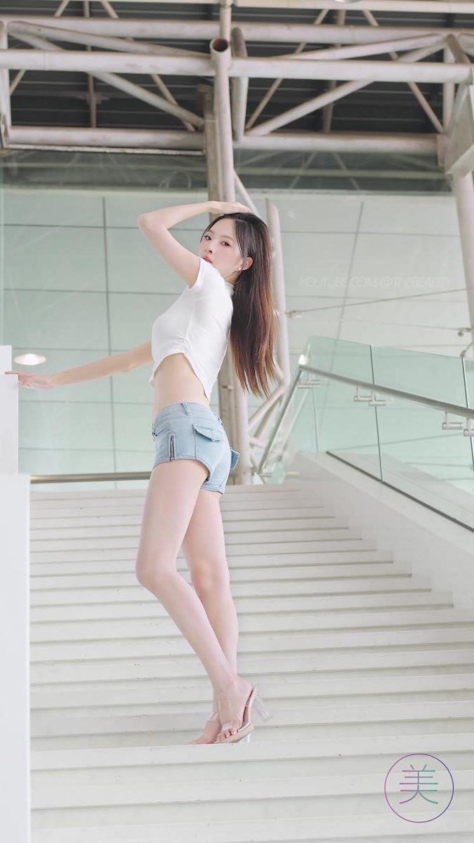 图片[4]-精选NO.1231 2023 东莞秋季车展 Racing Model 车模抖音网荭随拍车模07[20P]-草丛看图