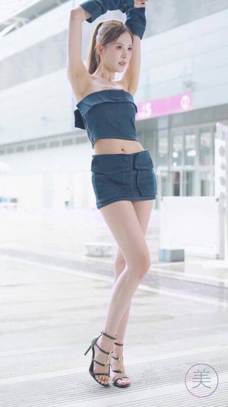 精选NO.1325 2024 深圳粤港澳大湾区车展 Model 车模随拍 119[20P]-草丛看图