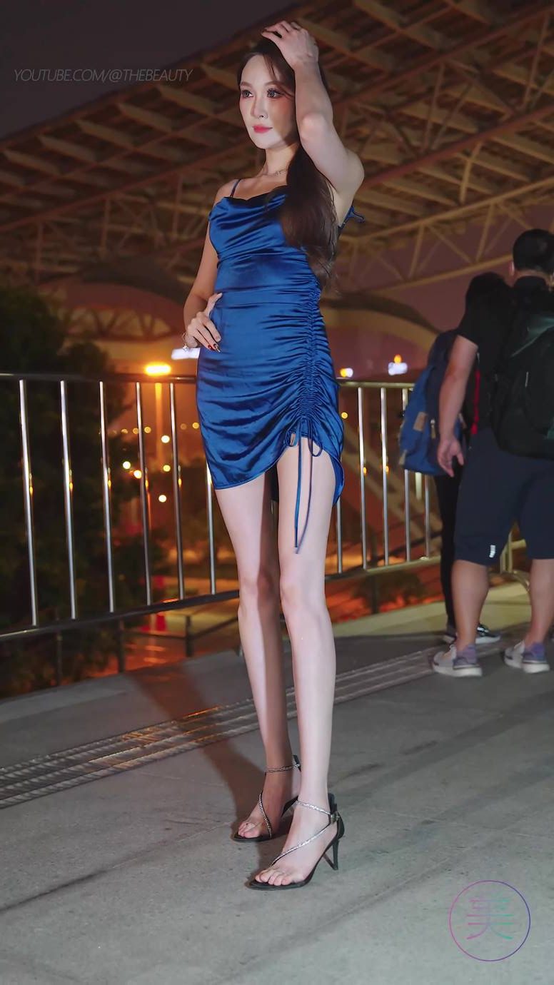 图片[3]-精选NO.0901 2023 广州车展 Racing Model 车模抖音网荭随拍101[20P]-草丛看图