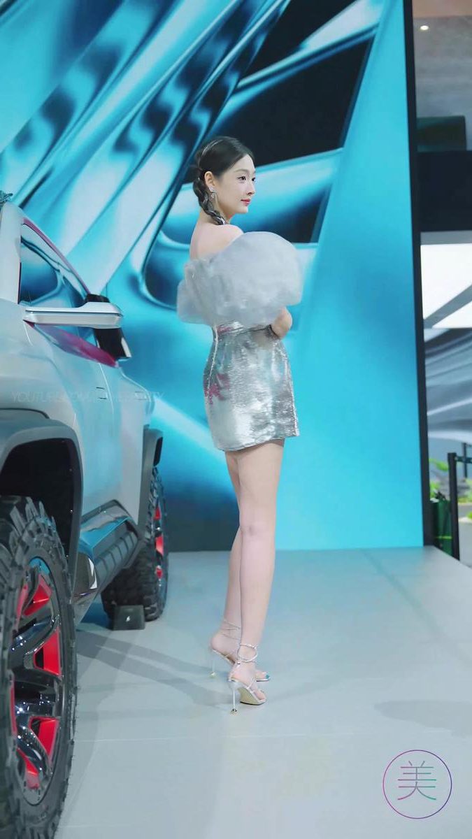 图片[4]-精选NO.1311 2024 深圳粤港澳大湾区车展 Model 车模随拍 105[20P]-草丛看图