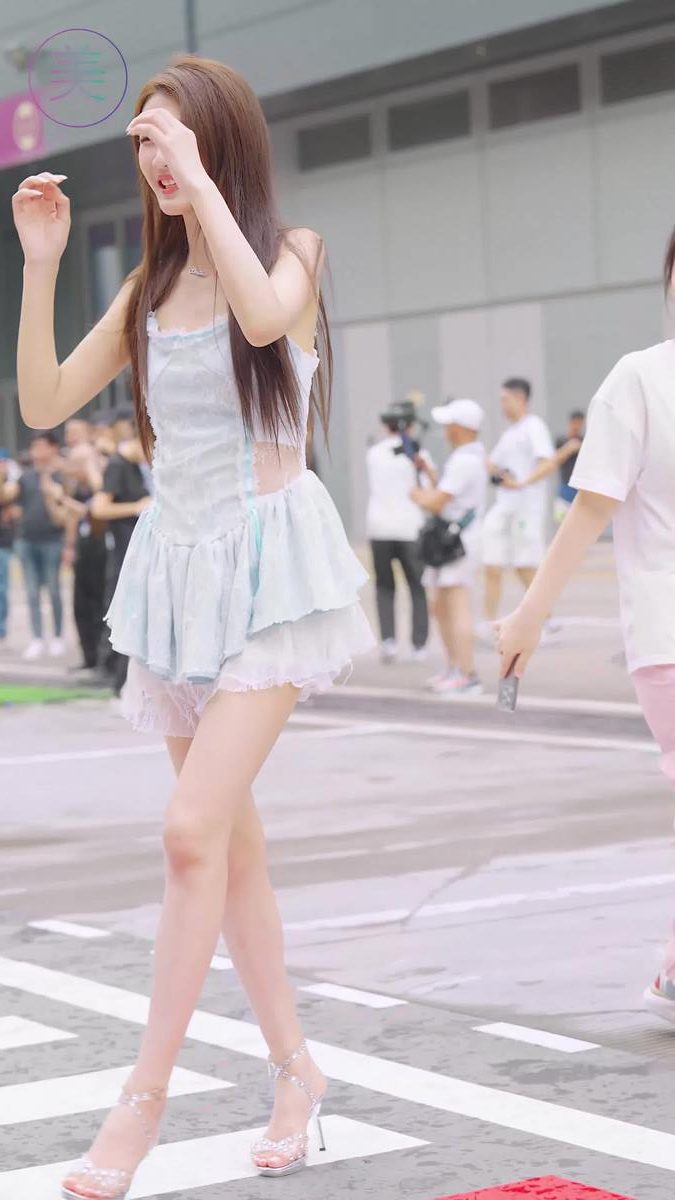 图片[3]-精选NO.1152 2024 深圳粤港澳大湾区车展 Model 车模随拍 18[20P]-草丛看图