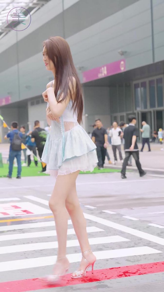 图片[8]-精选NO.1152 2024 深圳粤港澳大湾区车展 Model 车模随拍 18[20P]-草丛看图