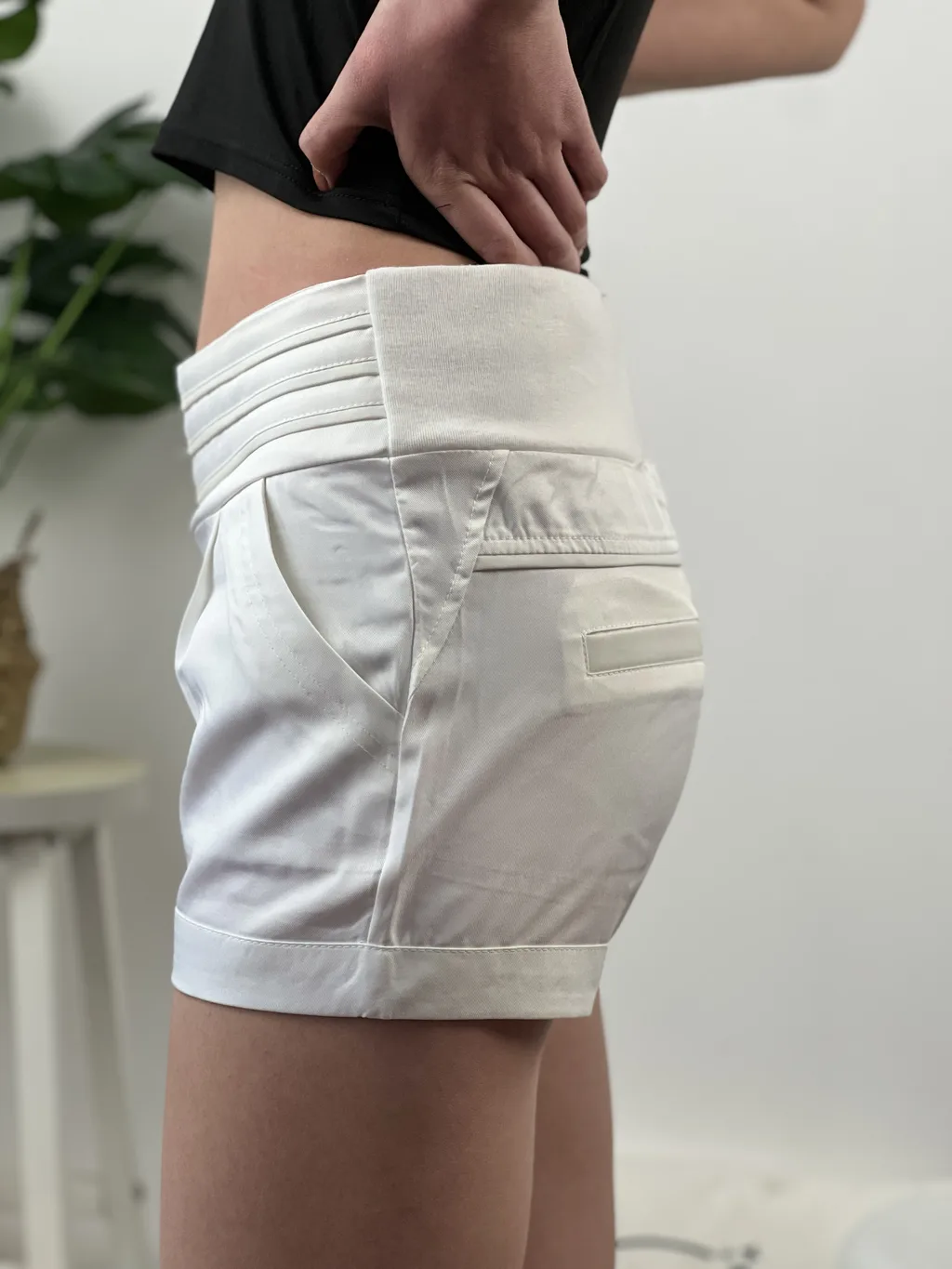 图片[4]-精选三禾摄影 NO.038 休闲短裤 棉袜 小白鞋-2[139P]-草丛看图