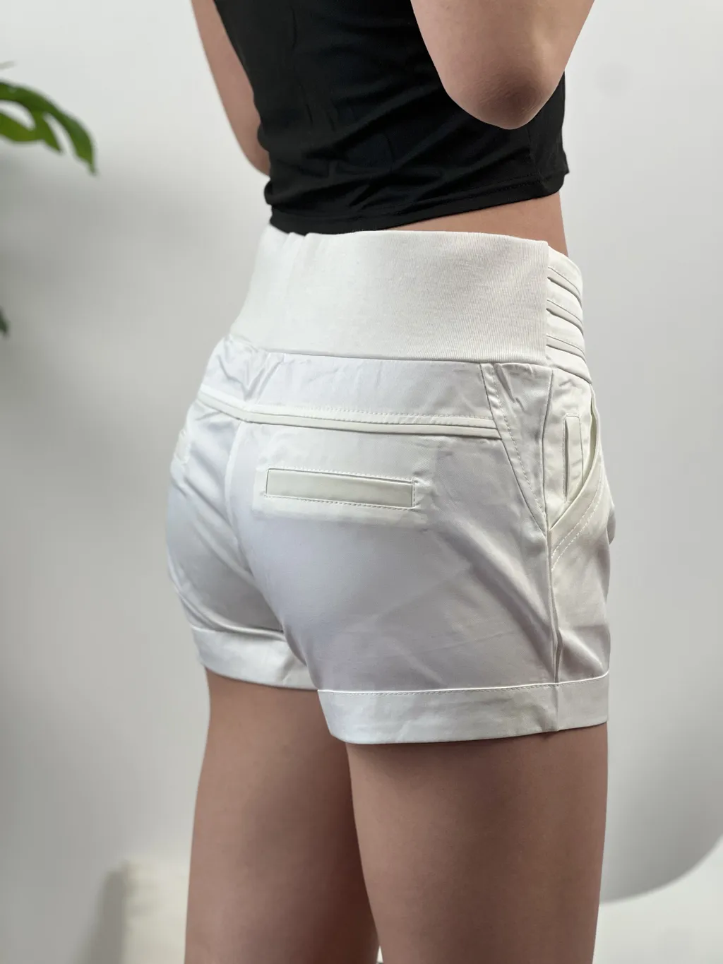 图片[7]-精选三禾摄影 NO.038 休闲短裤 棉袜 小白鞋-2[139P]-草丛看图