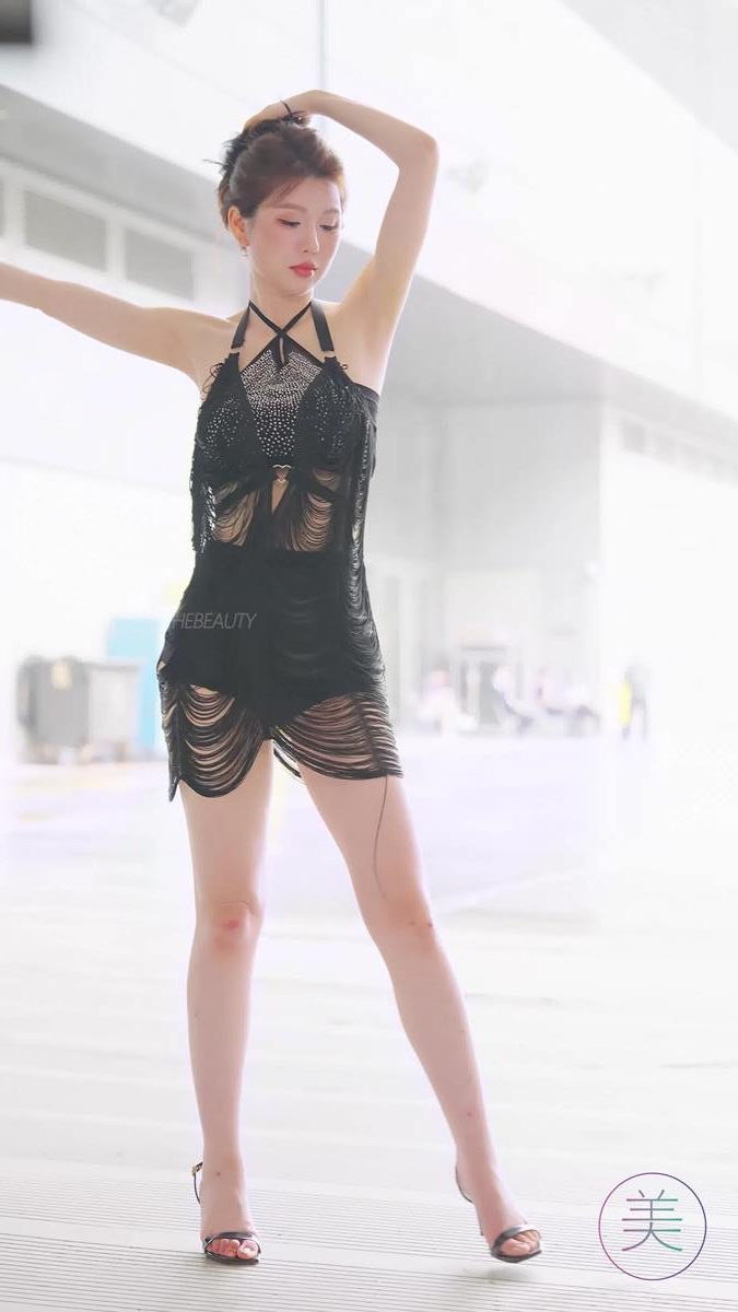 图片[8]-精选NO.1210 2024 深圳粤港澳大湾区车展 Model 车模随拍 61[20P]-草丛看图