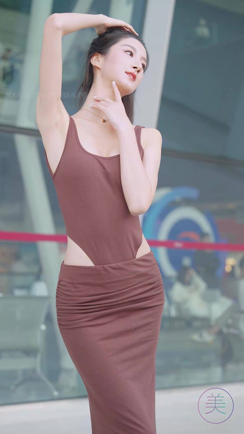 图片[4]-精选NO.0915 2023 广州车展 Racing Model 车模抖音网荭随拍115[20P]-草丛看图