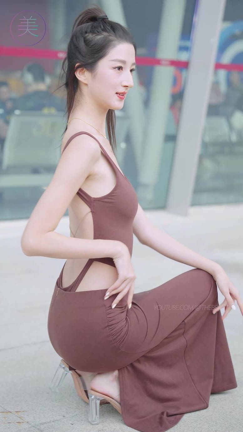 图片[8]-精选NO.0915 2023 广州车展 Racing Model 车模抖音网荭随拍115[20P]-草丛看图