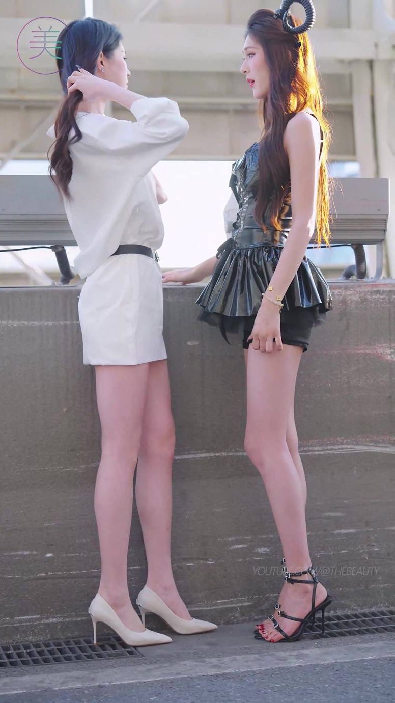 图片[4]-精选NO.0955 2023 广州车展 Racing Model 车模抖音网荭随拍127[20P]-草丛看图