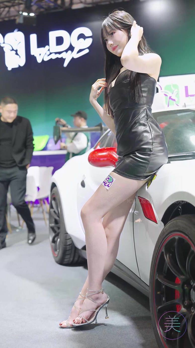 图片[3]-精选NO.0951 2024 深圳改装车展 Auto Salon 车模抖音网荭随拍 23[20P]-草丛看图