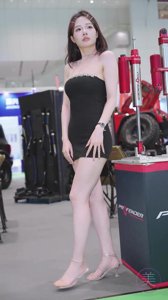 图片[1]-精选NO.1053 2024 深圳改装车展 Auto Salon 车模抖音网荭随拍 65[20P]-草丛看图