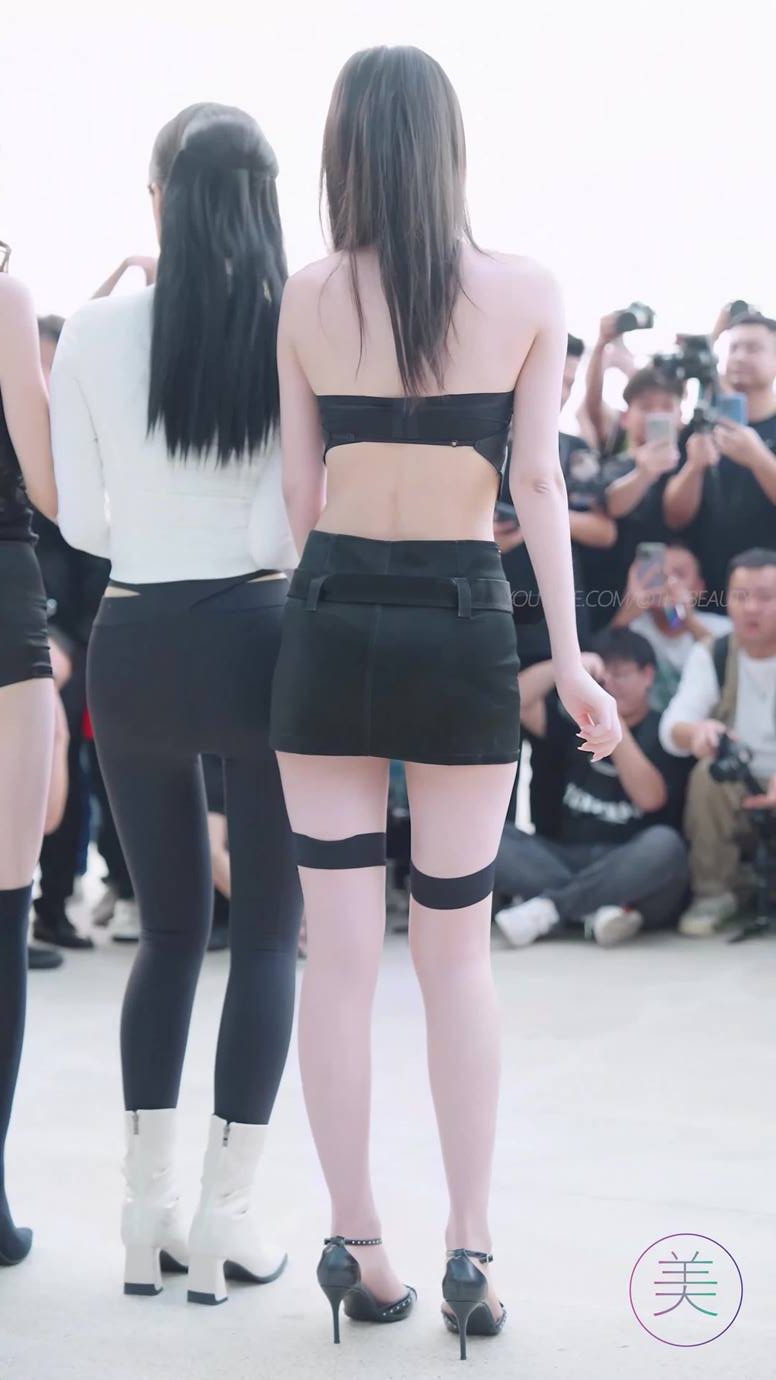 图片[2]-精选NO.0874 2023 广州车展 Racing Model 车模抖音网荭随拍96[20P]-草丛看图