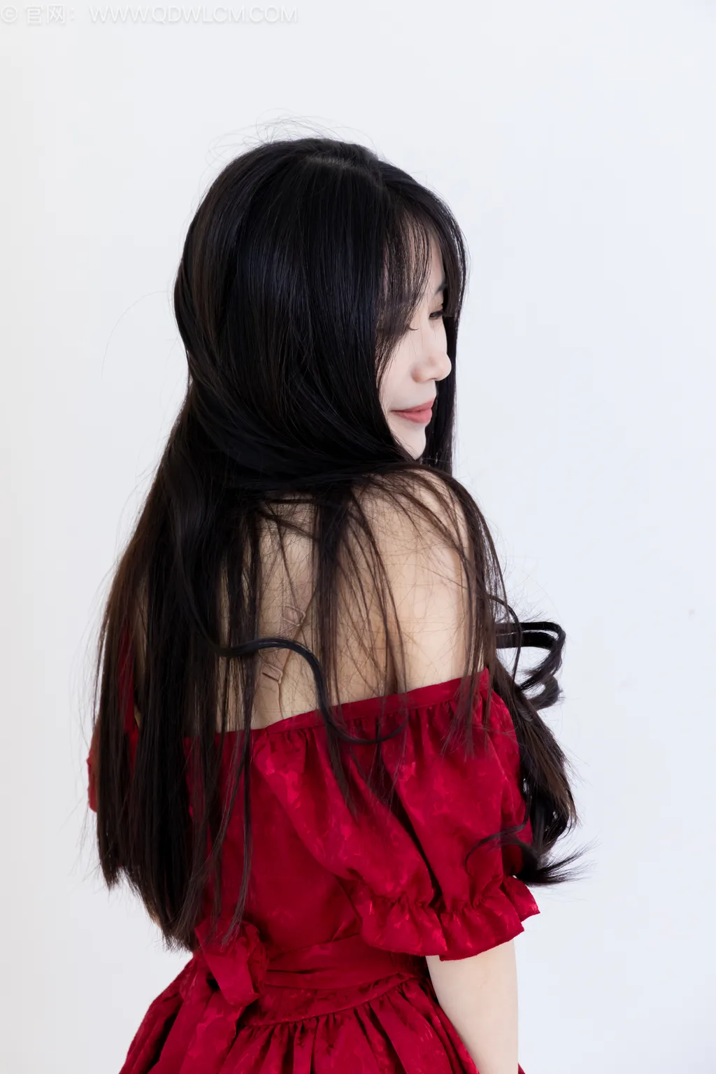 图片[1]-精选勿恋传媒 NO.2532 菜菜-平底鞋、薄灰丝[205P]-草丛看图