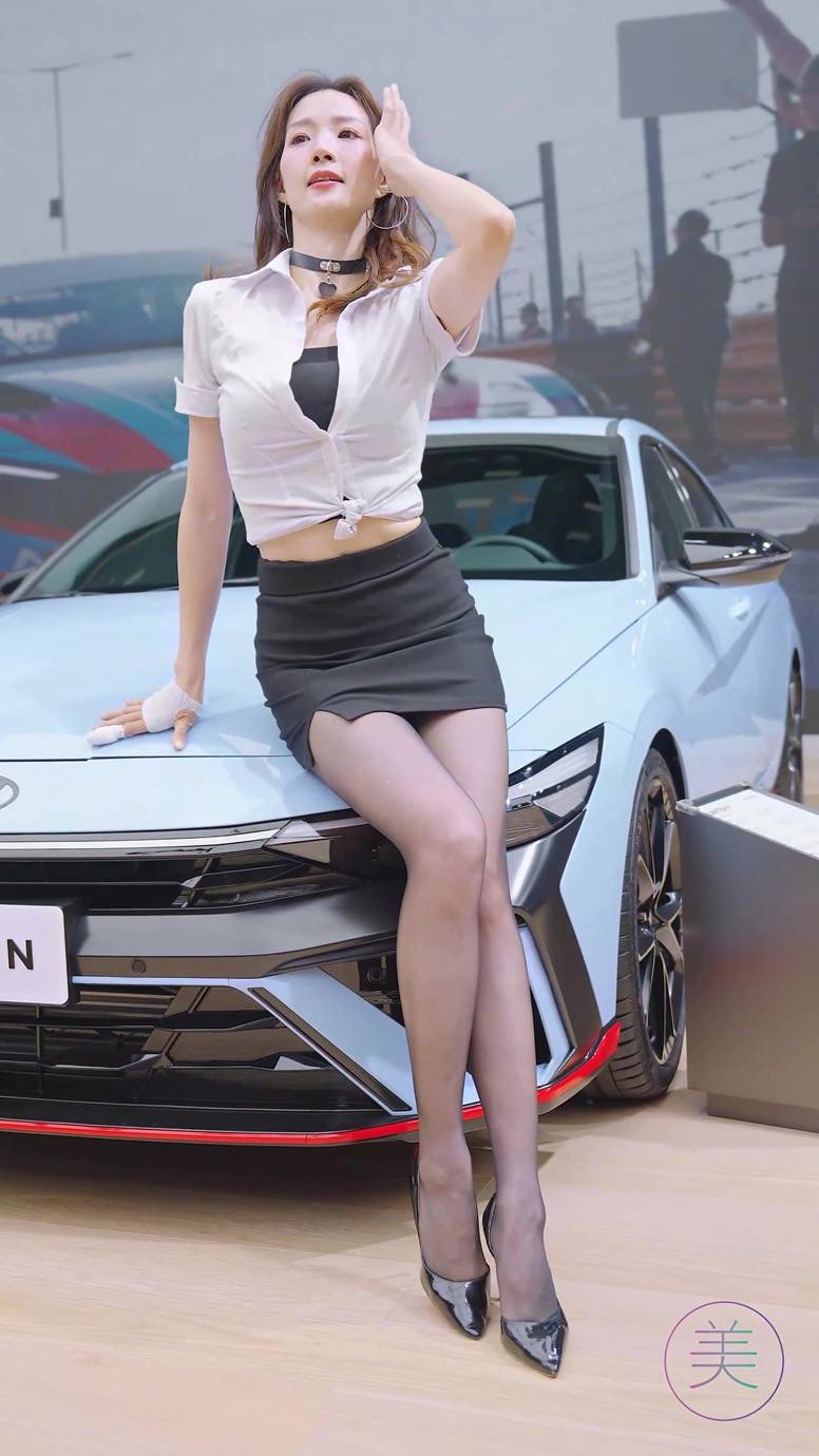 图片[6]-精选NO.0877 2023 广州车展 Racing Model 车模抖音网荭随拍99[20P]-草丛看图