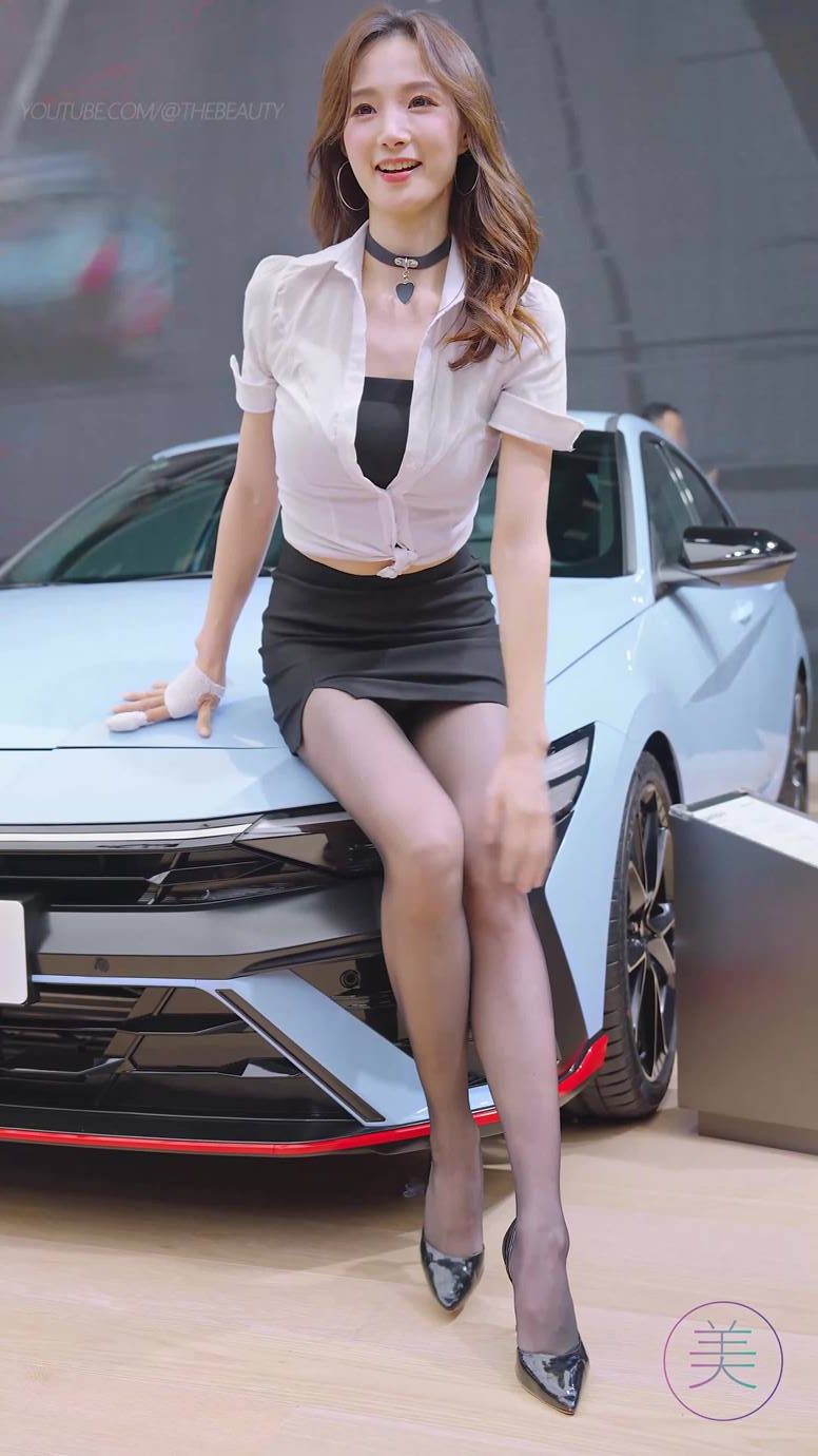 图片[8]-精选NO.0877 2023 广州车展 Racing Model 车模抖音网荭随拍99[20P]-草丛看图