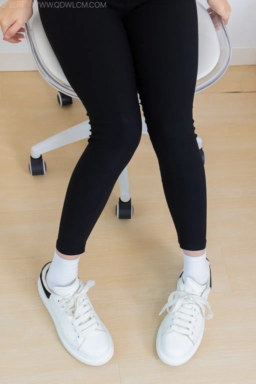 图片[6]-精选勿恋传媒 NO.2528 贝壳-板鞋、纯白棉袜[150P]-草丛看图