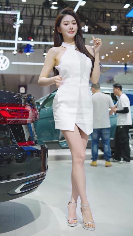 精选NO.1133 2024 深圳粤港澳大湾区车展 Model 车模随拍 14[20P]-草丛看图