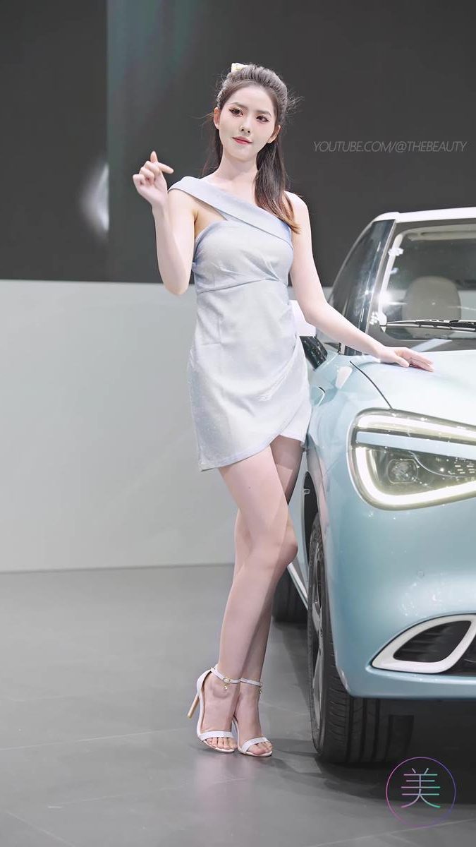 图片[1]-精选NO.1237 2023 广州车展 Racing Model 车模抖音网荭随拍139[20P]-草丛看图