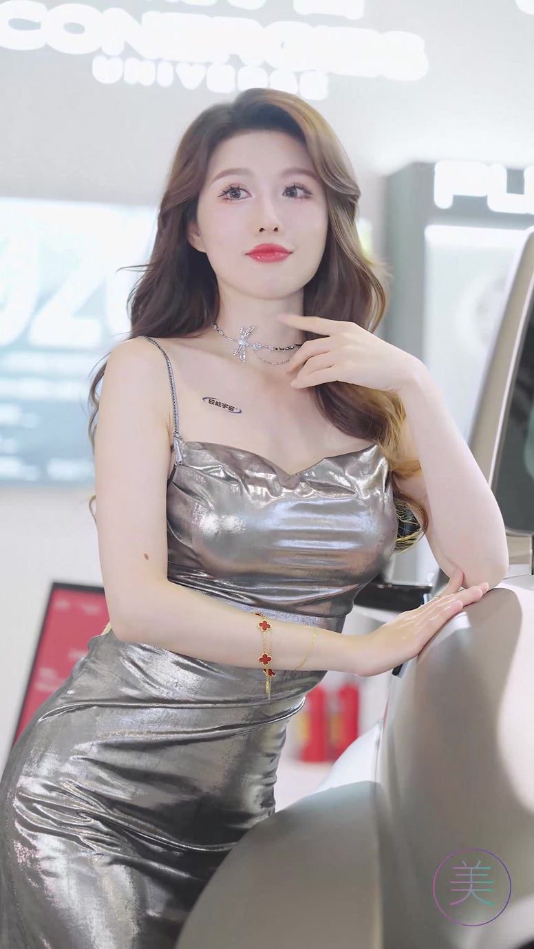 图片[2]-精选NO.0980 2024 深圳改装车展 Auto Salon 车模抖音网荭随拍 42[20P]-草丛看图