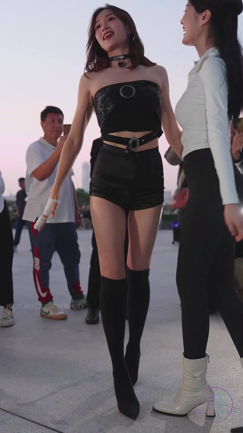 图片[4]-精选NO.0908 2023 广州车展 Racing Model 车模抖音网荭随拍108[20P]-草丛看图