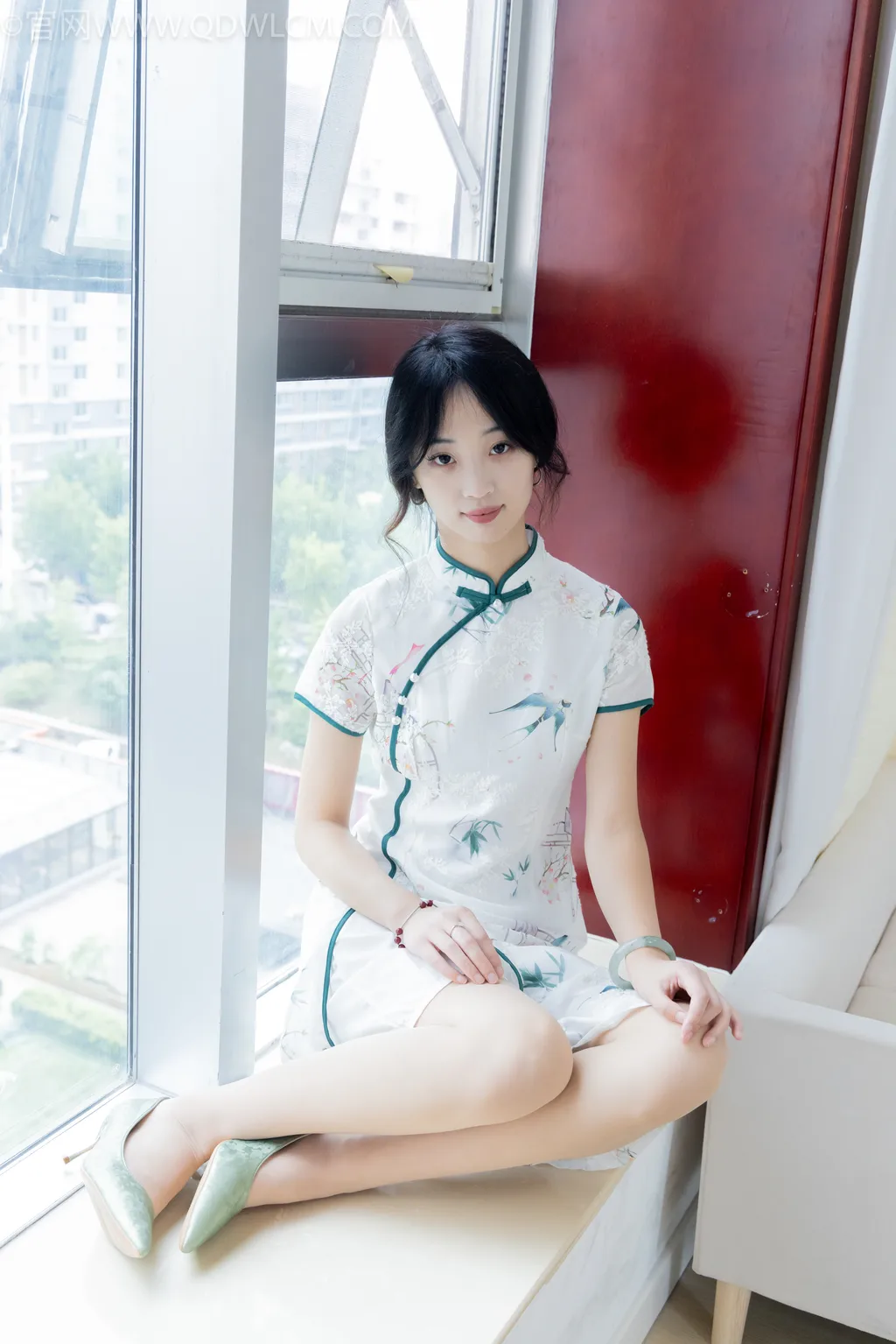 图片[7]-精选勿恋传媒 NO.2515 南南-旗袍、高跟鞋、薄肉丝[151P]-草丛看图